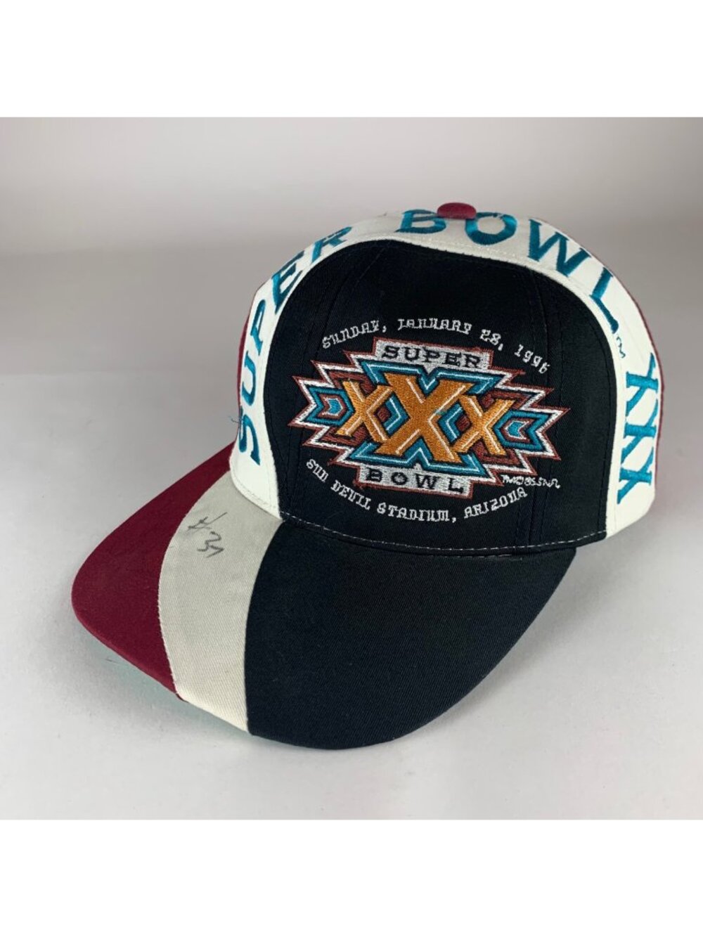 Super Bowl XXX NFL Vintage White Black Red Eastport Swirl Snapback Hat Signed
